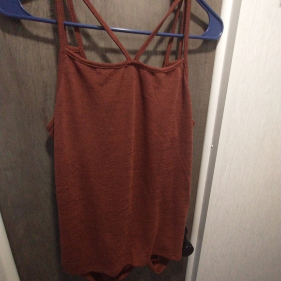 Top - Picture 2 of 3